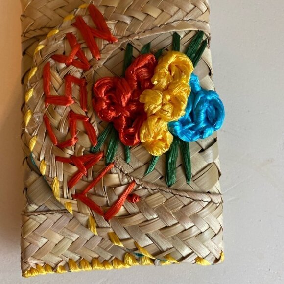 VINTAGE Straw Woven Wallet with Raffia Design on Front Vintage Hawaii - Picture 5 of 9